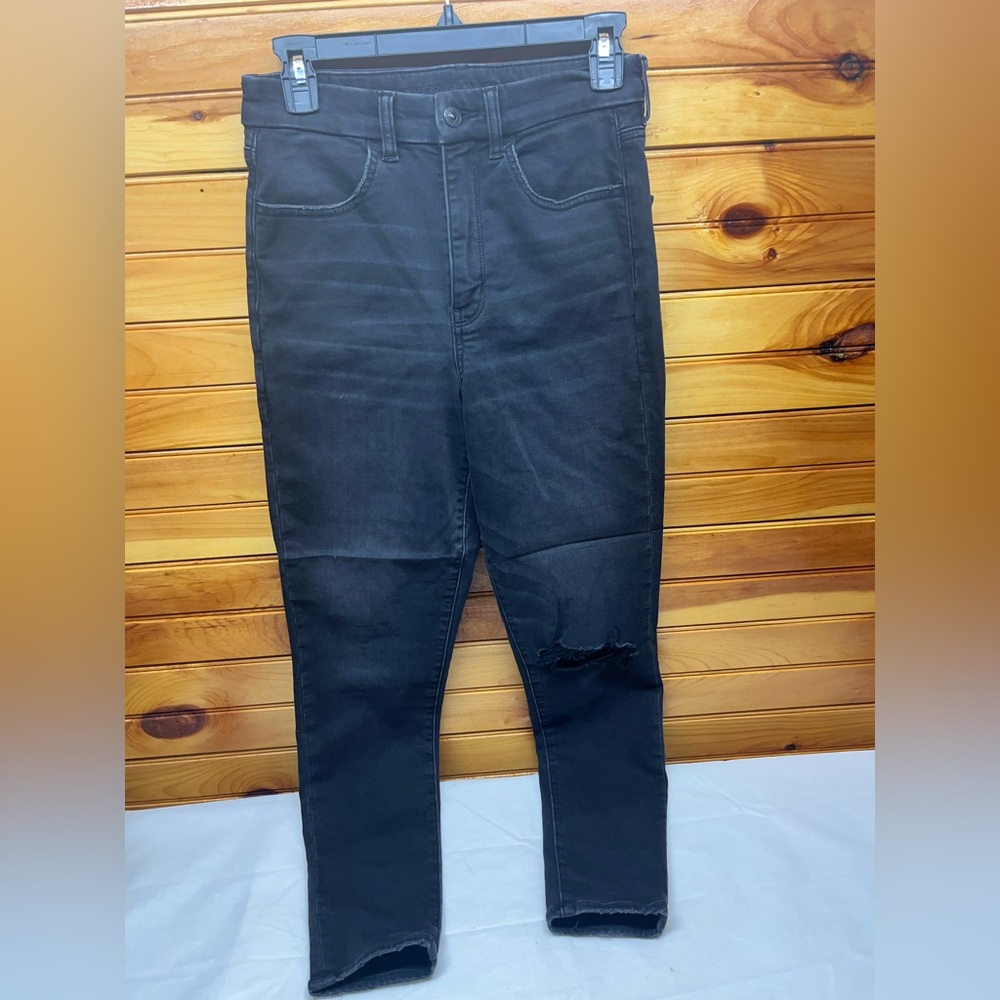 American‎ Eagle size 6 next level stretch